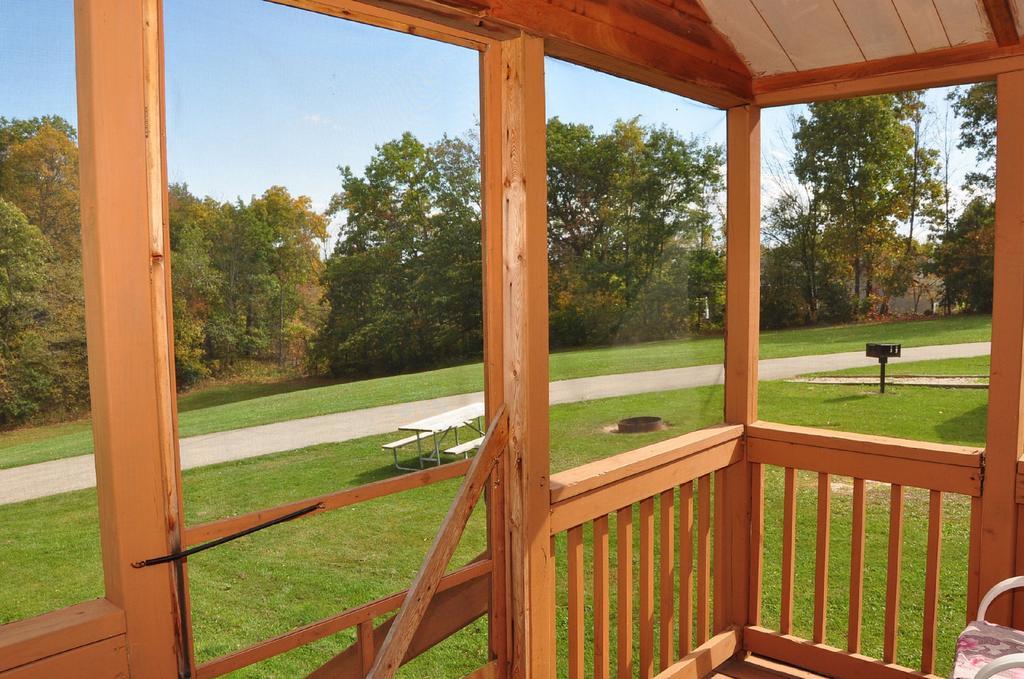 Plymouth Rock Camping Resort Rustic Cabin Elkhart Lake Exteriör bild